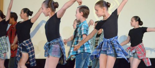 Спортни танци за деца – начинаещи от 27 октомври ВТОРНИК и ЧЕТВЪРТЪК 17:30ч